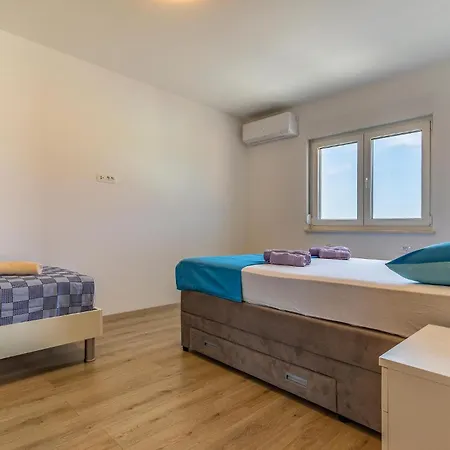 Cozy In With Wifi Pula