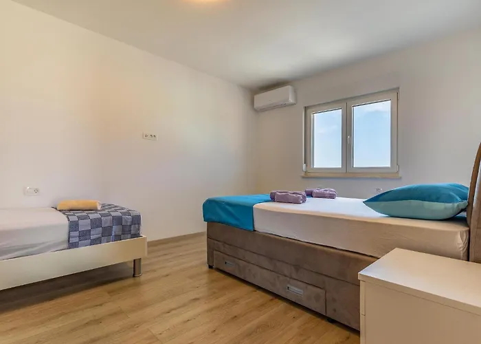 Cozy In With Wifi Pula