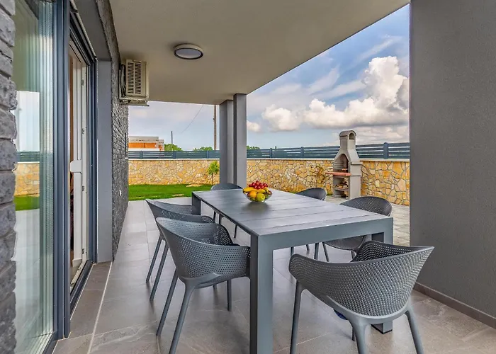 Cozy In With Wifi Пула