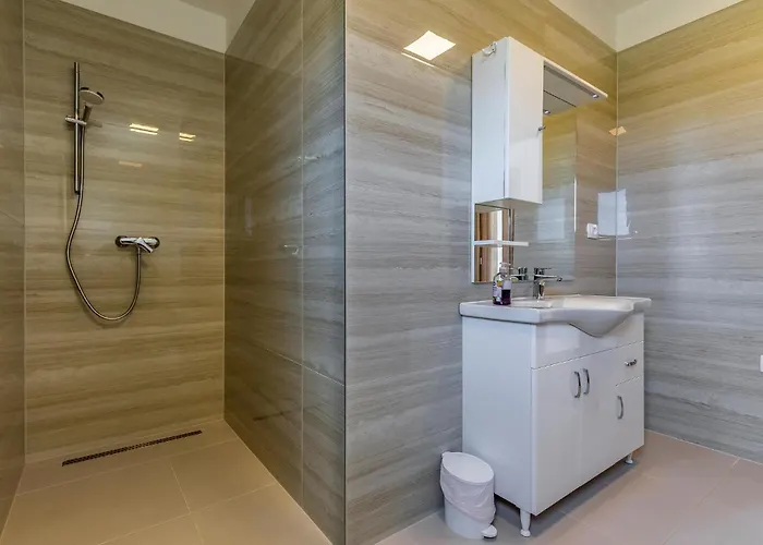 Cozy In With Wifi Holiday home Pula