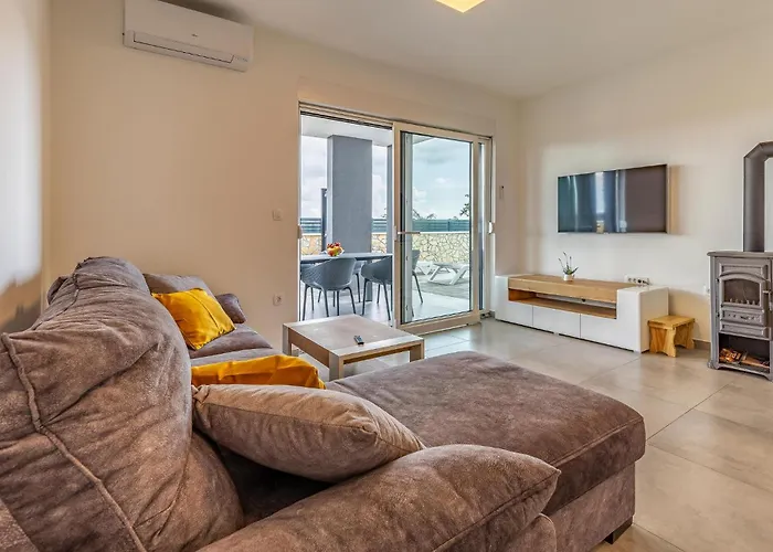 Cozy In With Wifi Holiday home Pula